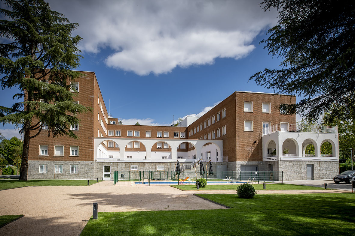 Resa Miguel Antonio Caro_Zonas comunes 84