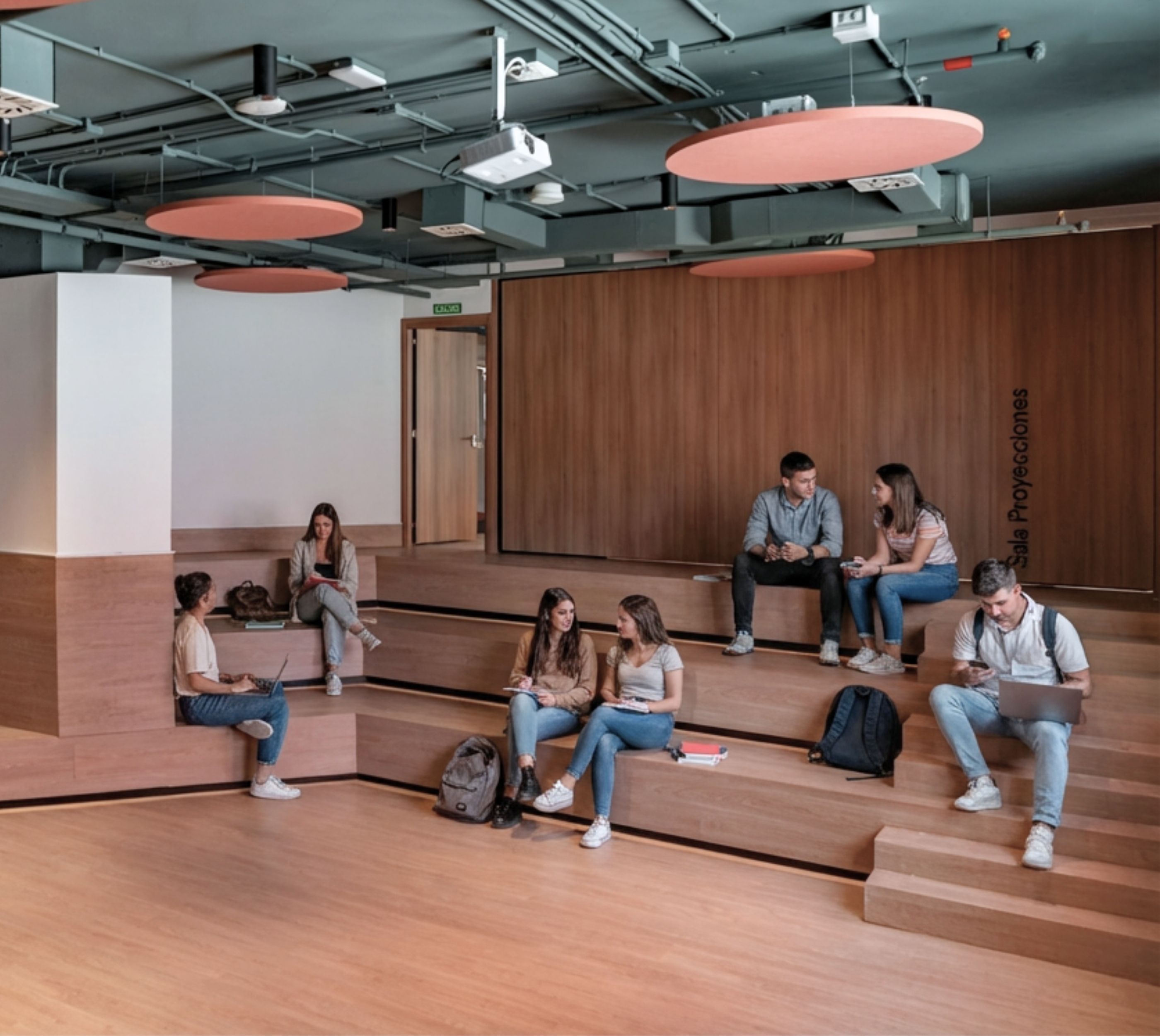 Residencia Resa Chamartin Anfiteatro.jpg